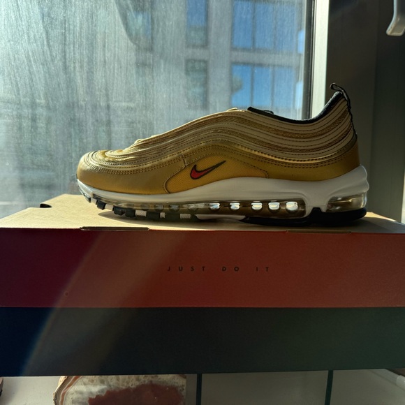 Nike Air Max 97 - brand new Gold - Picture 1 of 2